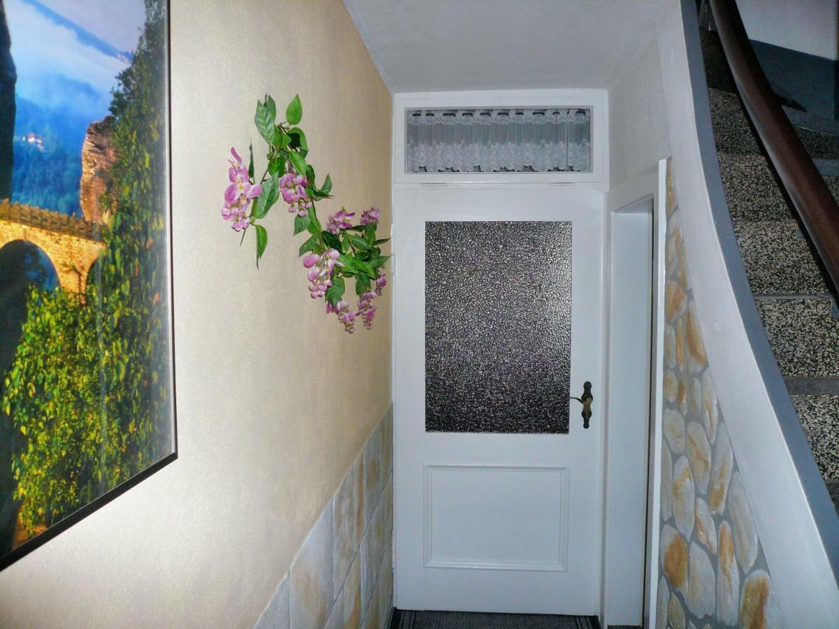Ferienhaus Und Ferienwohnung Buettner Rathmannsdorf Екстер'єр фото